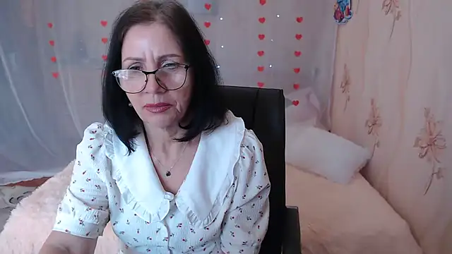Snapshot of OlgaHottie chatting on 02.28.25 OlgaHottie online show from 02.28.25