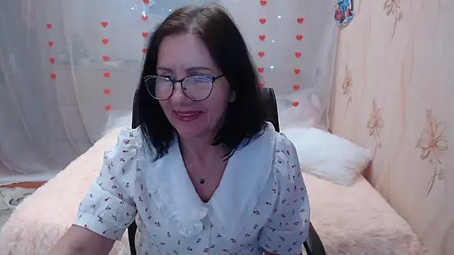 Snapshot of OlgaHottie chatting on 02.28.25 OlgaHottie online show from 02.28.25