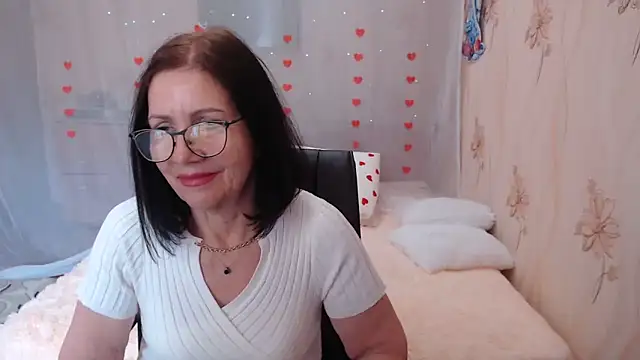 Snapshot of OlgaHottie chatting on 03.05.25 OlgaHottie online show from 03.05.25