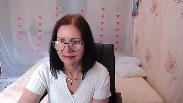 Snapshot of OlgaHottie chatting on 03.05.25 OlgaHottie online show from 03.05.25