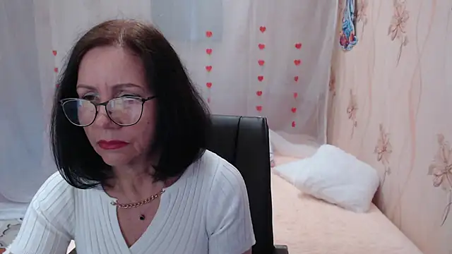 Snapshot of OlgaHottie chatting on 03.12.25 OlgaHottie online show from 03.12.25