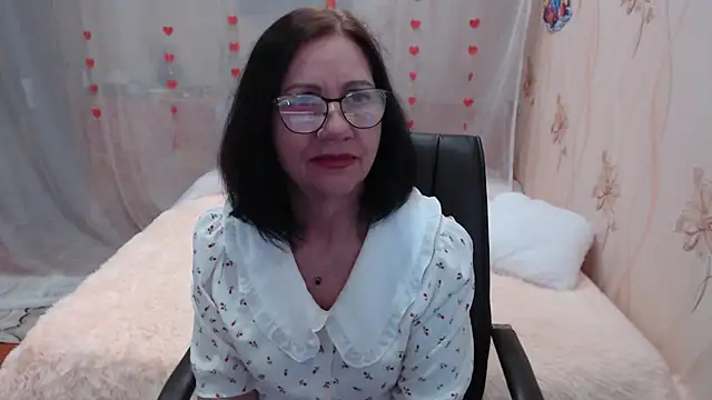Snapshot of OlgaHottie chatting on 03.13.25 OlgaHottie online show from 03.13.25