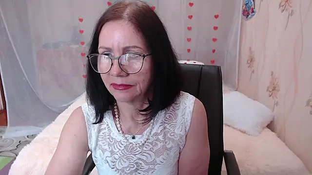 Snapshot of OlgaHottie chatting on 03.16.25 OlgaHottie online show from 03.16.25