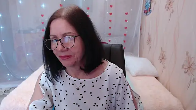 Snapshot of OlgaHottie chatting on 03.22.25 OlgaHottie online show from 03.22.25