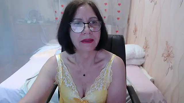 Snapshot of OlgaHottie chatting on 09.26.25 OlgaHottie online show from 09.26.25