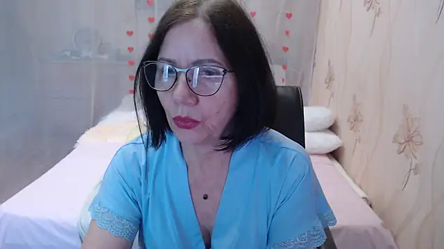 Snapshot of OlgaHottie chatting on 10.07.25 OlgaHottie online show from 10.07.25