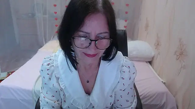 Snapshot of OlgaHottie chatting on 10.09.25 OlgaHottie online show from 10.09.25