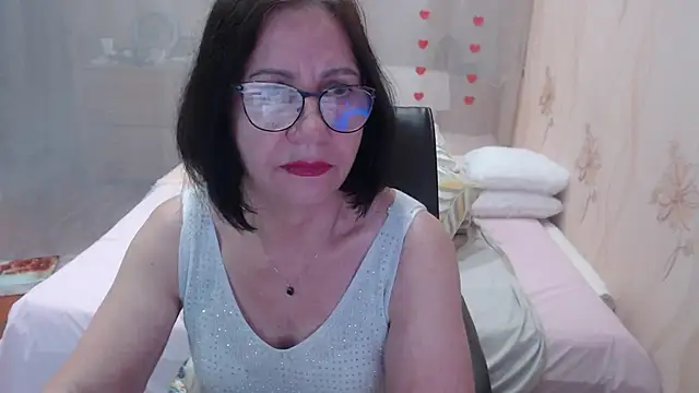 Snapshot of OlgaHottie chatting on 10.15.25 OlgaHottie online show from 10.15.25