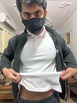 Snapshot of John_desihunk chatting on 12.14.24 John desihunk online show from 12.14.24