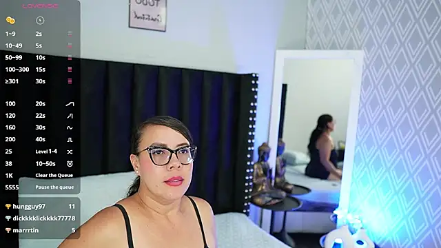 hotlatinateacher online show from 06.15.26