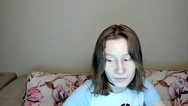 Snapshot of EnigmaSee chatting on 01.14.25 EnigmaSee online show from 01.14.25