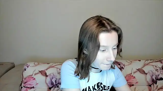 Snapshot of EnigmaSee chatting on 01.14.25 EnigmaSee online show from 01.14.25