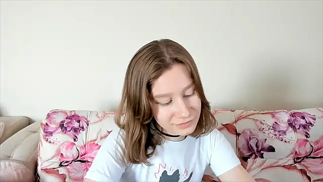 Snapshot of EnigmaSee chatting on 02.03.25 EnigmaSee online show from 02.03.25