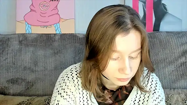 Snapshot of EnigmaSee chatting on 02.10.25 EnigmaSee online show from 02.10.25