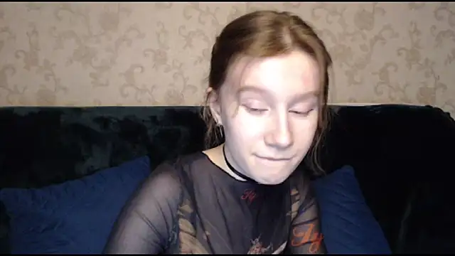 Snapshot of EnigmaSee chatting on 02.14.25 EnigmaSee online show from 02.14.25