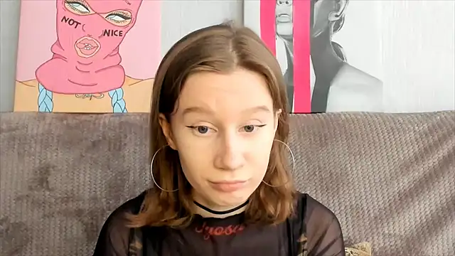 Snapshot of EnigmaSee chatting on 02.16.25 EnigmaSee online show from 02.16.25