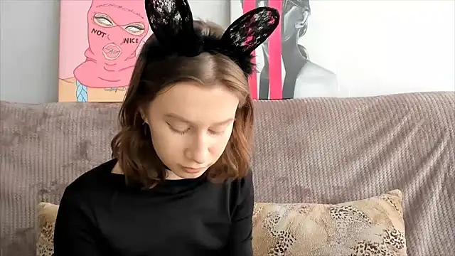 Snapshot of EnigmaSee chatting on 02.18.25 EnigmaSee online show from 02.18.25