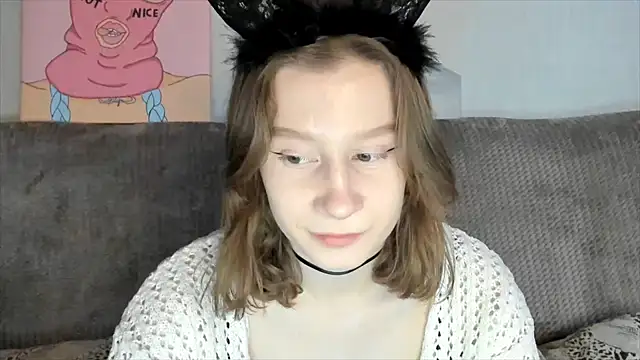 Snapshot of EnigmaSee chatting on 02.22.25 EnigmaSee online show from 02.22.25