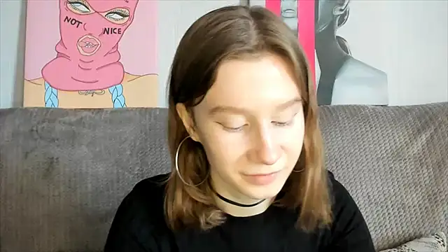 Snapshot of EnigmaSee chatting on 02.25.25 EnigmaSee online show from 02.25.25