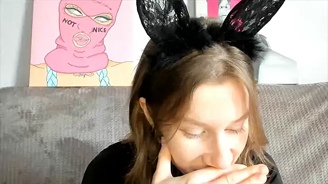 Snapshot of EnigmaSee chatting on 03.14.25 EnigmaSee online show from 03.14.25