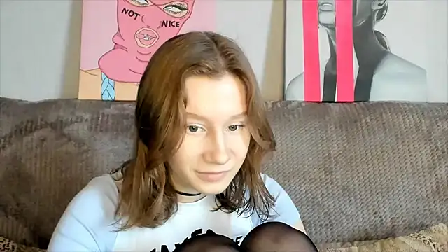 Snapshot of EnigmaSee chatting on 03.18.25 EnigmaSee online show from 03.18.25