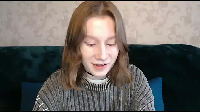 Snapshot of EnigmaSee chatting on 03.23.25 EnigmaSee online show from 03.23.25