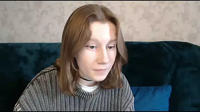 Snapshot of EnigmaSee chatting on 03.23.25 EnigmaSee online show from 03.23.25