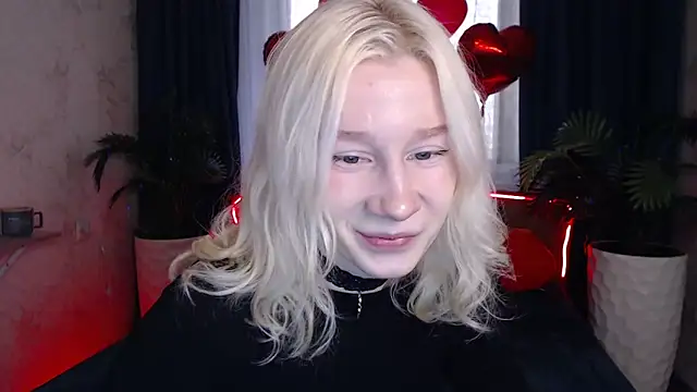 Snapshot of EnigmaSee chatting on 03.02.26 EnigmaSee online show from 03.02.26