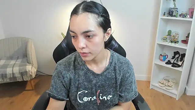  BellaEvans  online show from 02.12.26