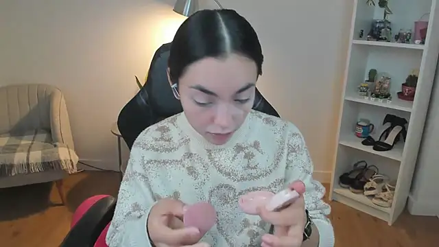  BellaEvans  online show from 03.20.26