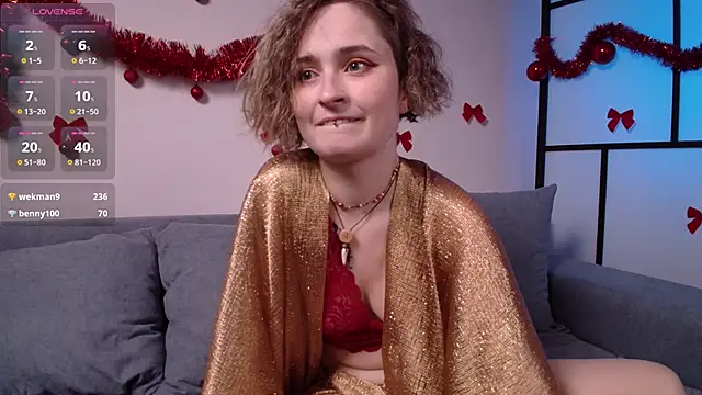 Snapshot of sweet_cherry_pie_ chatting on 12.23.24 sweet cherry pie online show from 12.23.24