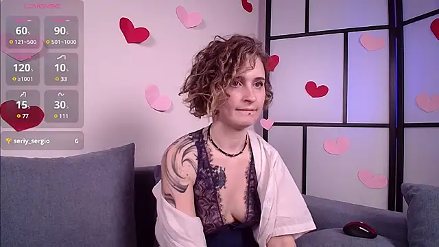 Snapshot of sweet_cherry_pie_ chatting on 02.04.25 sweet cherry pie online show from 02.04.25