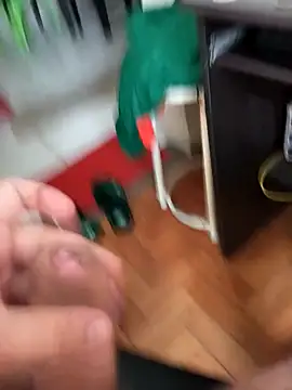 Snapshot of lobomisterioso13 chatting on 01.06.25 lobomisterioso13 online show from 01.06.25