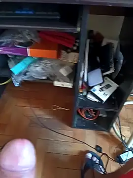 Snapshot of lobomisterioso13 chatting on 11.19.25 lobomisterioso13 online show from 11.19.25