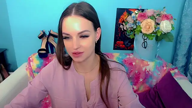 Snapshot of LindaaLu chatting on 02.28.25 LindaaLu online show from 02.28.25