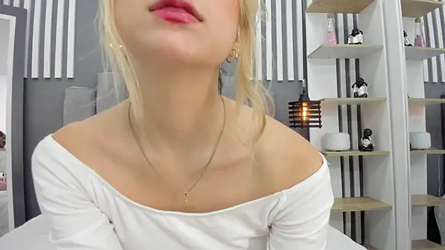 gabriela  gomez online show from 02.03.25