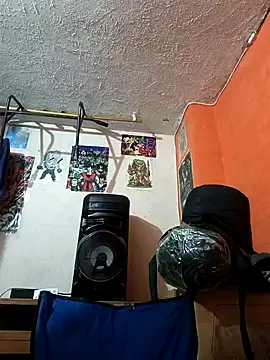Snapshot of Mich_Stev9524 chatting on 12.21.25 Mich Stev9524 online show from 12.21.25
