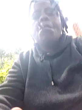 Snapshot of KabraBer chatting on 12.24.24 KabraBer online show from 12.24.24