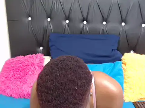 Snapshot of SexyHipsStar chatting on 01.18.25 SexyHipsStar online show from 01.18.25