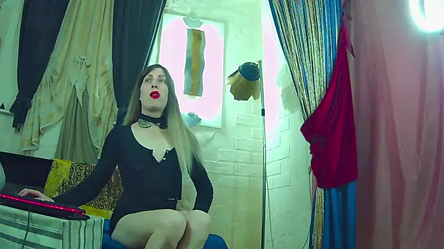 Mary Loon online show from 04.16.26