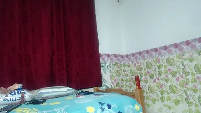 Snapshot of brillanteculo18 chatting on 01.03.25 brillanteculo18 online show from 01.03.25