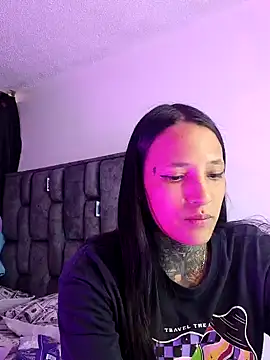 Snapshot of Nicole420squirt chatting on 01.14.25 Nicole420squirt online show from 01.14.25