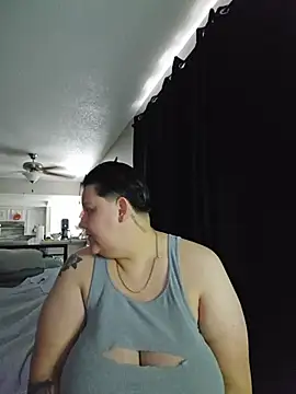 Snapshot of DevilDahm chatting on 02.15.26 DevilDahm online show from 02.15.26