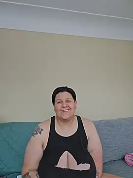 Snapshot of DevilDahm chatting on 03.16.26 DevilDahm online show from 03.16.26