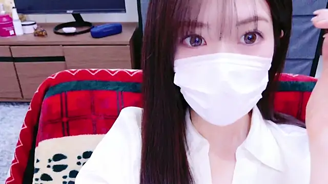 Snapshot of oxo_yuna_oxo chatting on 02.28.25 oxo yuna oxo online show from 02.28.25