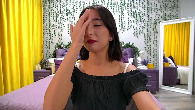 NicoleLimp online show from 12.11.24