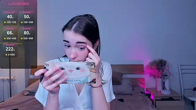 PollyBeev online show from 02.07.25