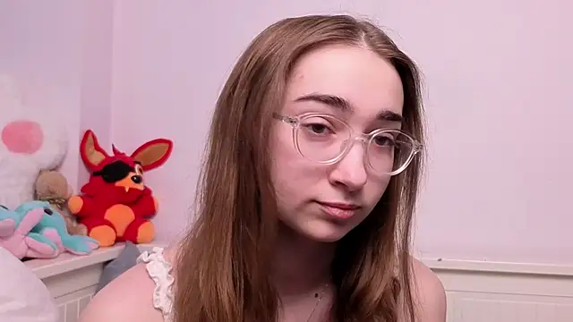 Snapshot of PollyBeev chatting on 06.06.26 PollyBeev online show from 06.06.26