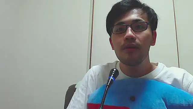 Snapshot of ryusei18570 chatting on 09.10.25 ryusei18570 online show from 09.10.25