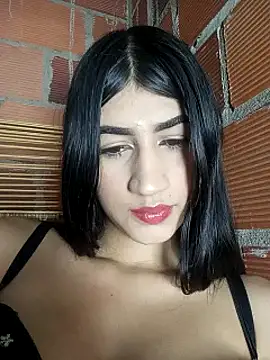 Julix A online show from 01.19.25